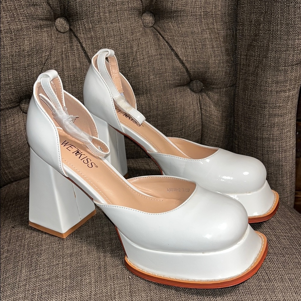 WetKiss Women's Platform Heels size 7